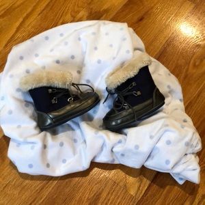 Infant snow booties